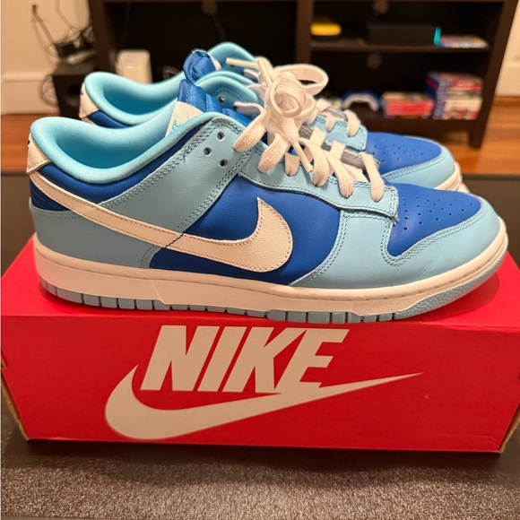 Nike Dunk Low - Picture 3 of 4